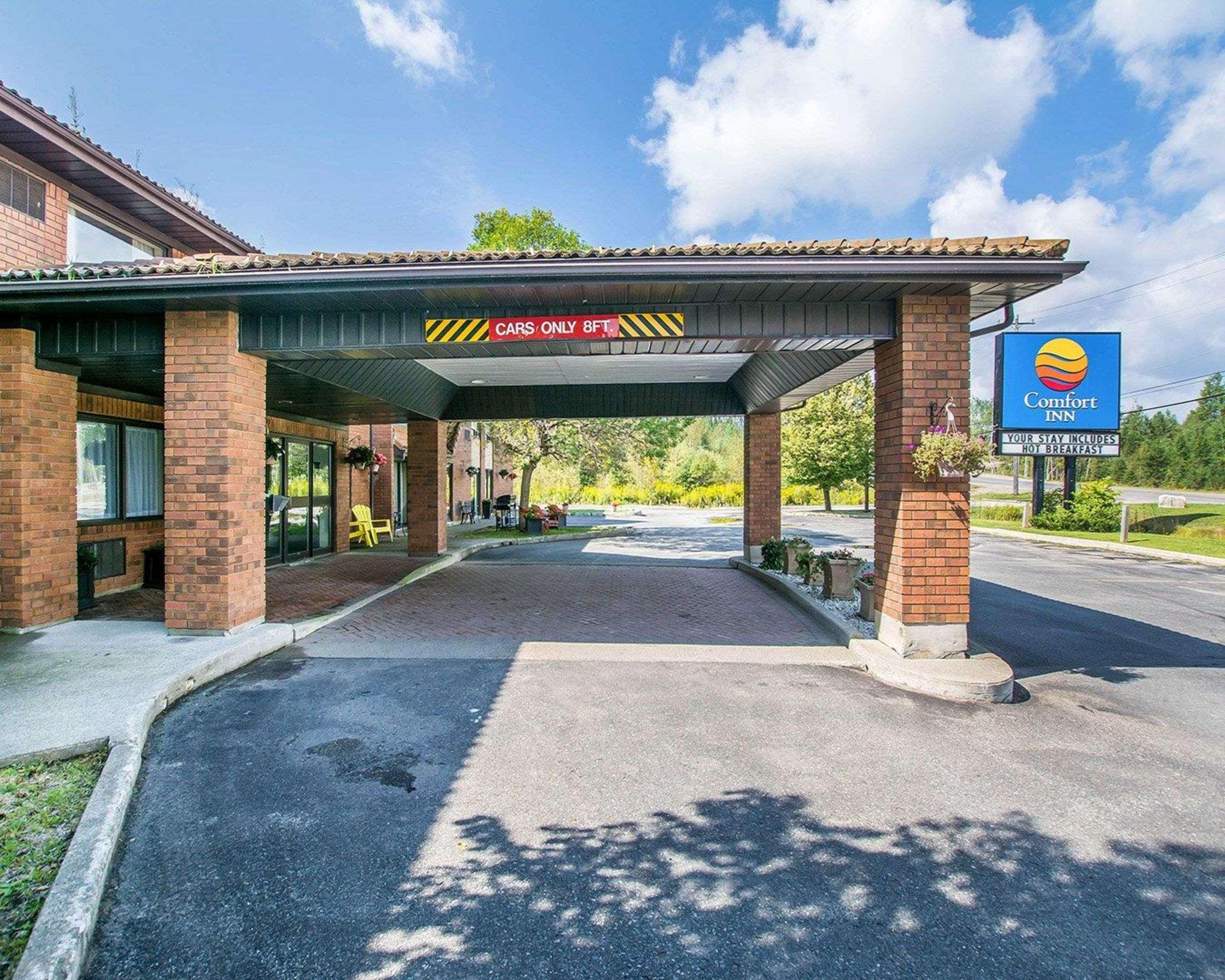 Comfort Inn Kirkland Lake Exterior photo