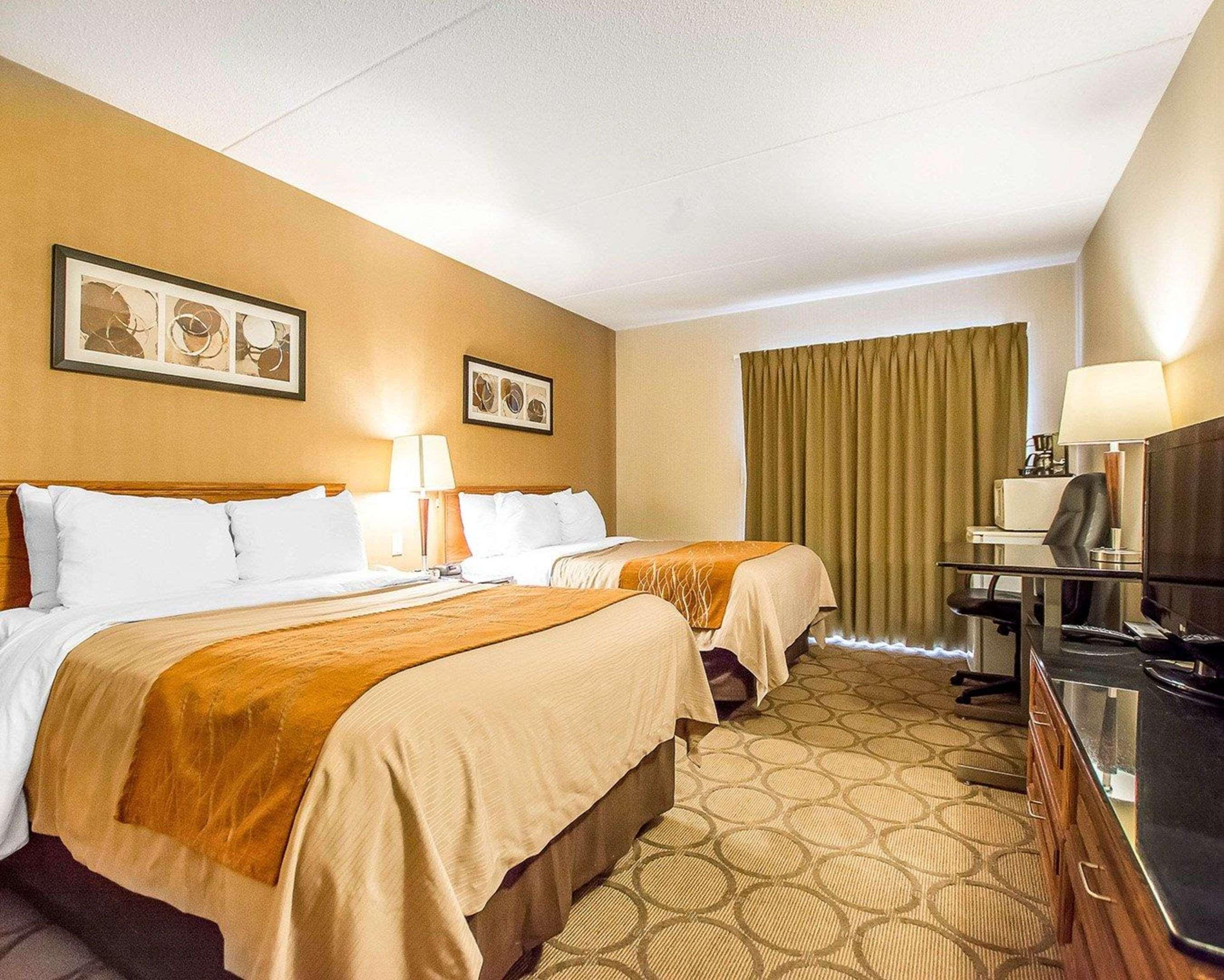 Comfort Inn Kirkland Lake Exterior photo
