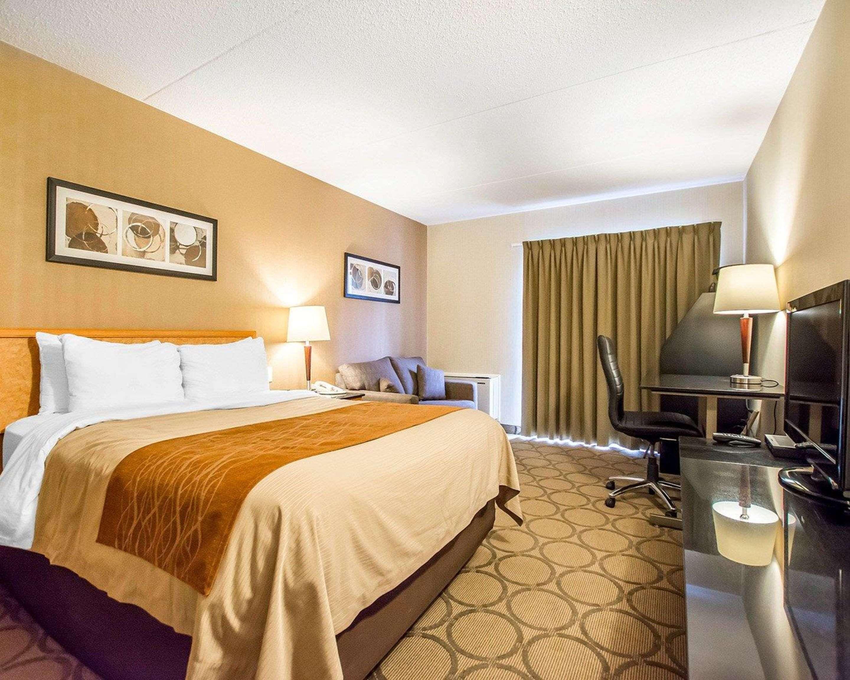 Comfort Inn Kirkland Lake Exterior photo