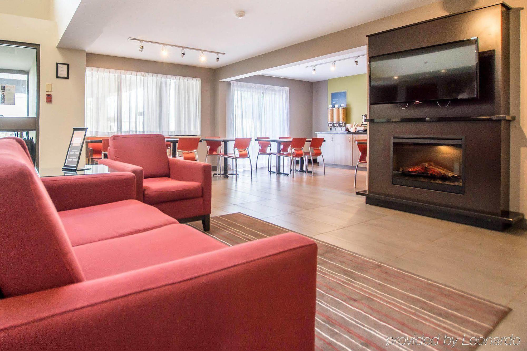 Comfort Inn Kirkland Lake Exterior photo
