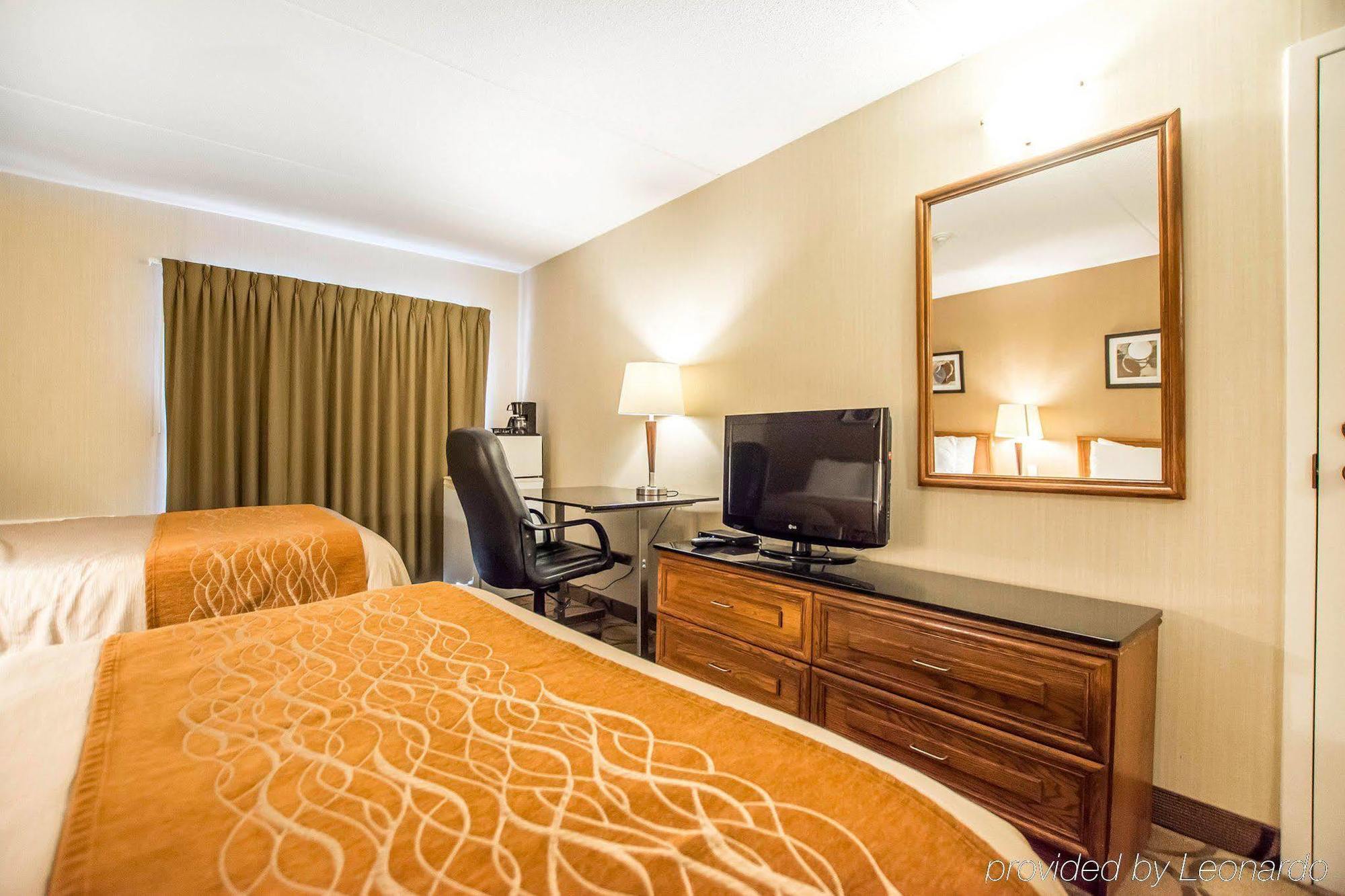 Comfort Inn Kirkland Lake Exterior photo